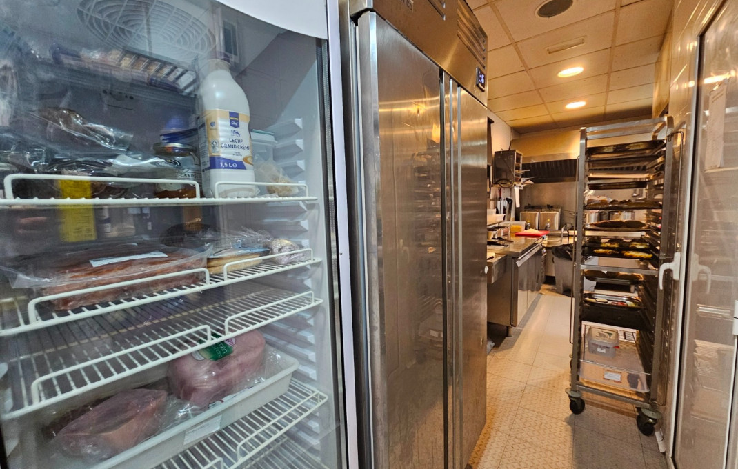 Traspaso - Restaurante -
Barcelona - Gracia Norte