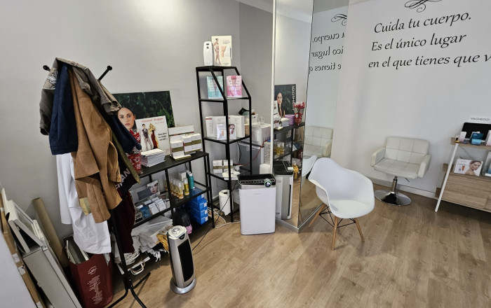 Traspaso - Peluquerias y Estetica -
Barcelona - Gràcia