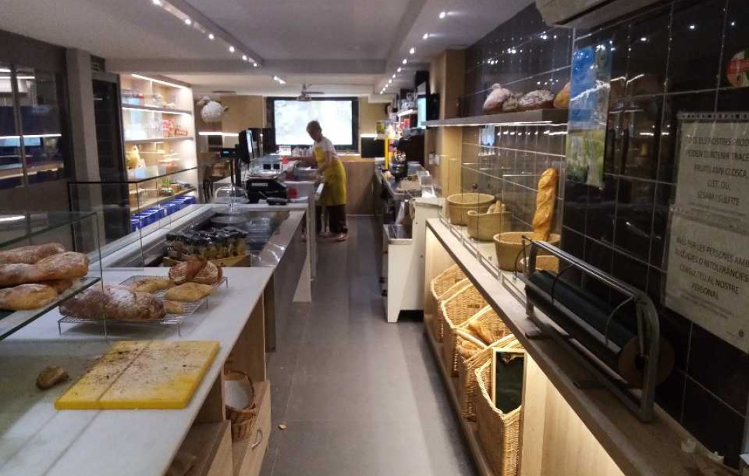 Traspaso - Obradores y/o Panaderias -
Barcelona - Les corts