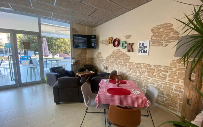 Traspaso - Restaurante -
Tossa de Mar