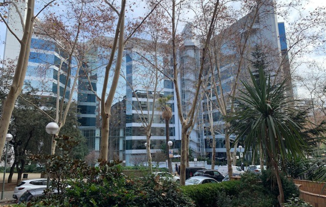 Alquiler - Local comercial -
Barcelona - Sarria-Sant Gervasi