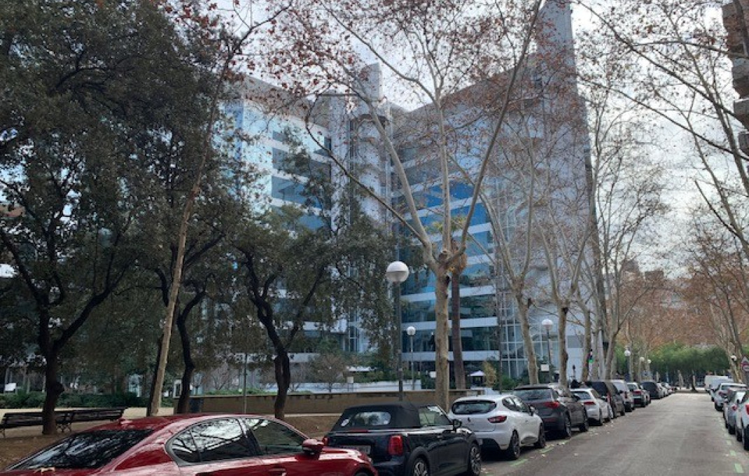 Alquiler - Local comercial -
Barcelona - Sarria-Sant Gervasi