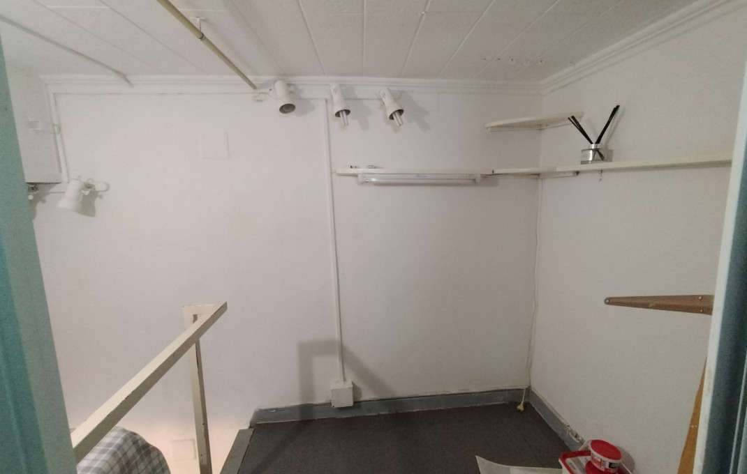 Revente - Local comercial -
Barcelona - Nou Barris