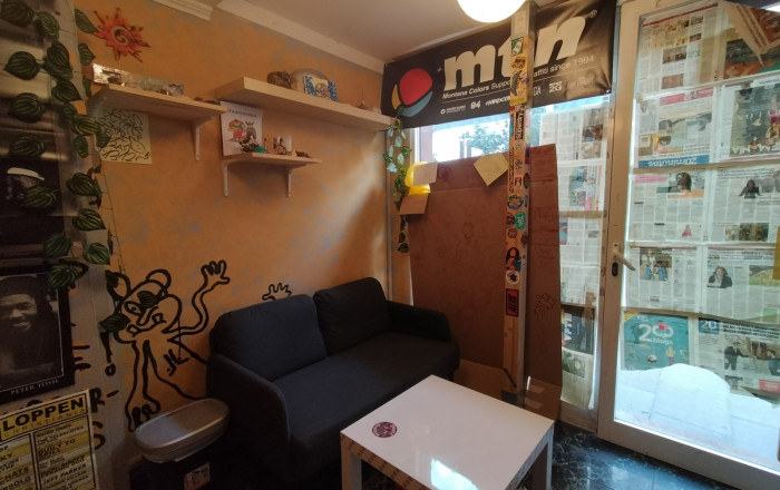 Revente - Local comercial -
Barcelona - Nou Barris