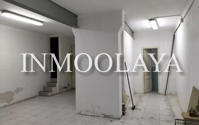 Revente - Local comercial -
Barcelona - Guinardo
