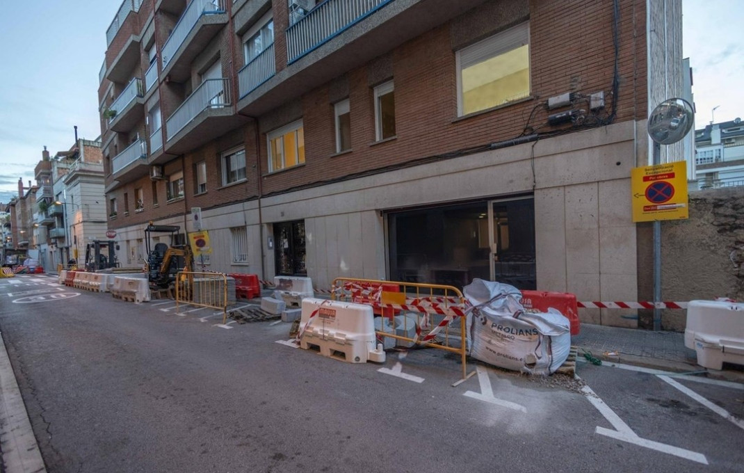 Venta en rentabilidad - Local comercial -
Barcelona - Sarria-Sant Gervasi
