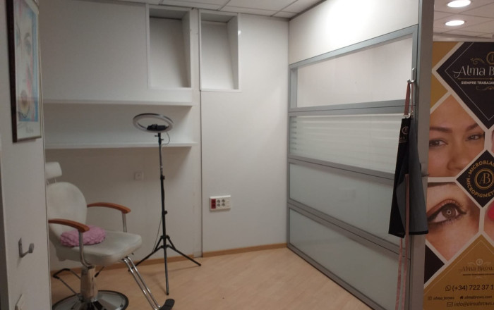 Alquiler - Local comercial -
Barcelona - Gràcia