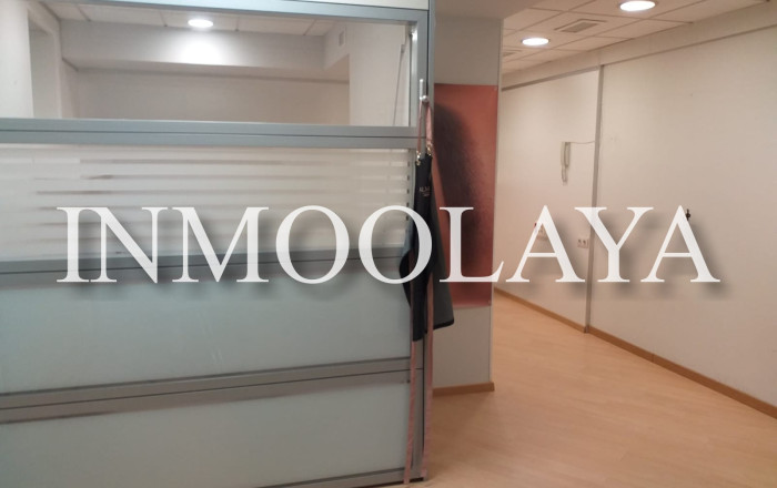 Alquiler - Local comercial -
Barcelona - Gràcia