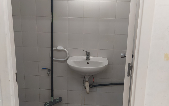 Alquiler - Local comercial -
Barcelona - Gràcia