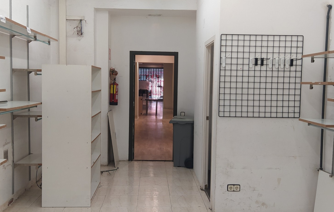 Alquiler - Local comercial -
Barcelona - Gràcia