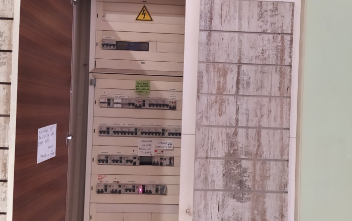 Alquiler - Local comercial -
Barcelona - Gràcia