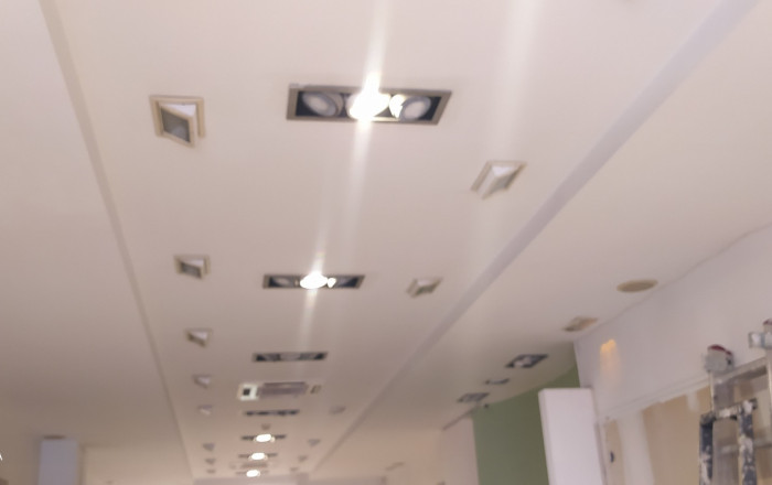 Alquiler - Local comercial -
Barcelona - Gràcia