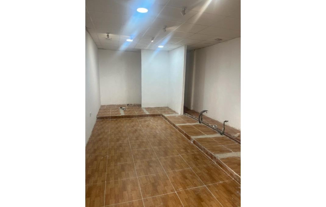 Alquiler - Local comercial -
Barcelona - Gràcia