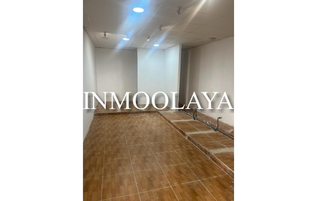 Alquiler - Local comercial -
Barcelona - Gràcia