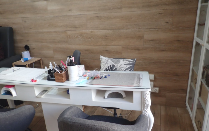 Traspaso - Peluquerias y Estetica -
Barcelona - Eixample Derecho