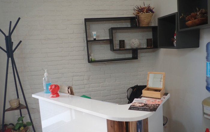 Traspaso - Peluquerias y Estetica -
Barcelona - Eixample Derecho