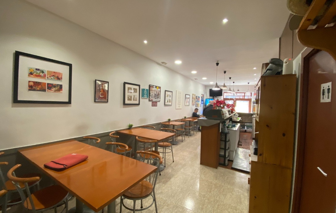 Traspaso - Bar Restaurante -
Barcelona - Sant Gervaci