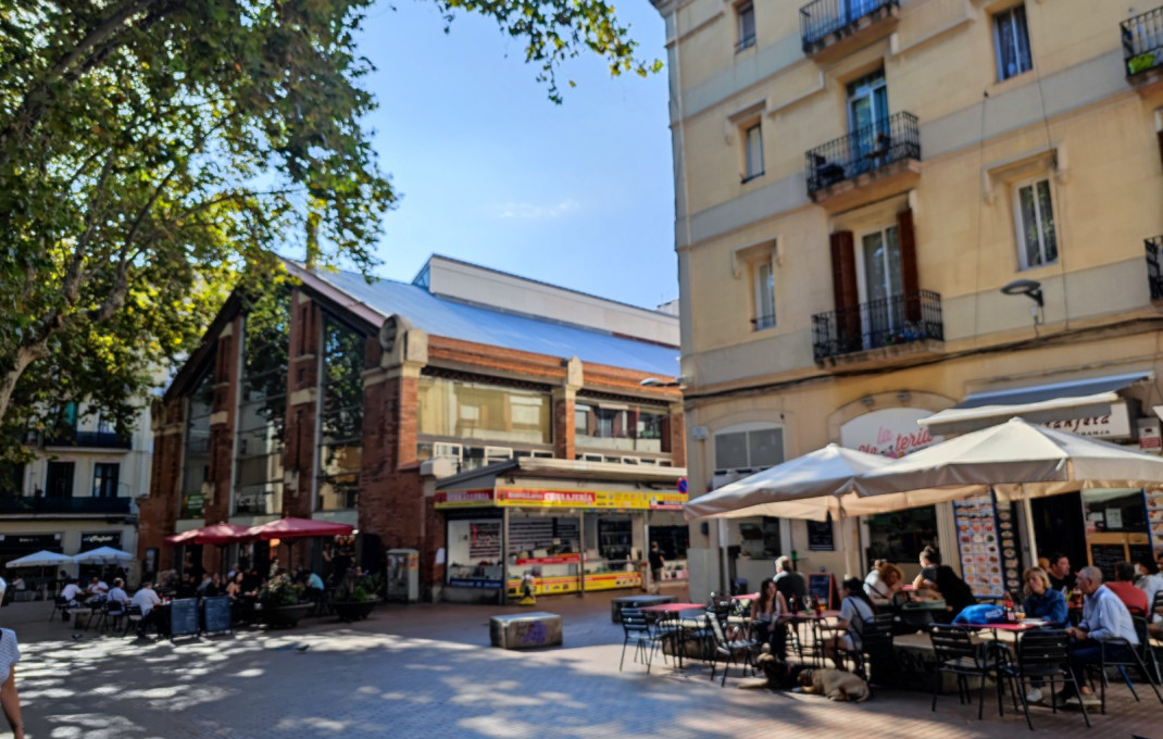 Transfert - Bar Restaurante -
Barcelona - Clot