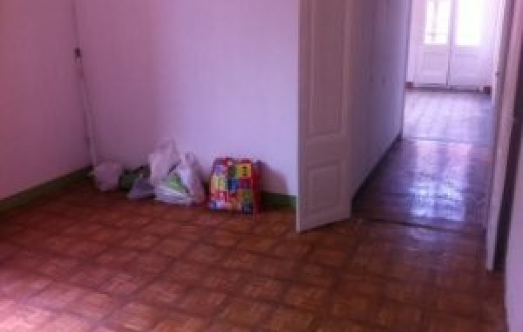 Venta en rentabilidad - Piso -
Barcelona - Gràcia