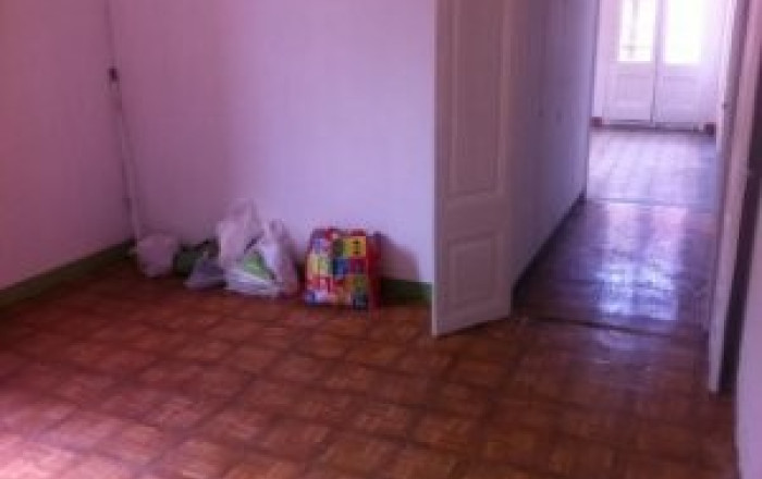 Venta en rentabilidad - Piso -
Barcelona - Gràcia