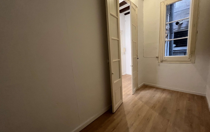 Venta en rentabilidad - Piso -
Barcelona - Gràcia