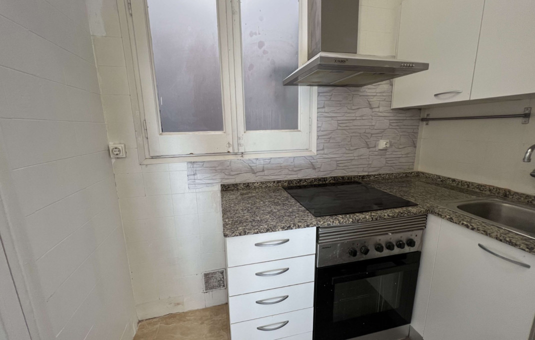 Venta en rentabilidad - Piso -
Barcelona - Gràcia