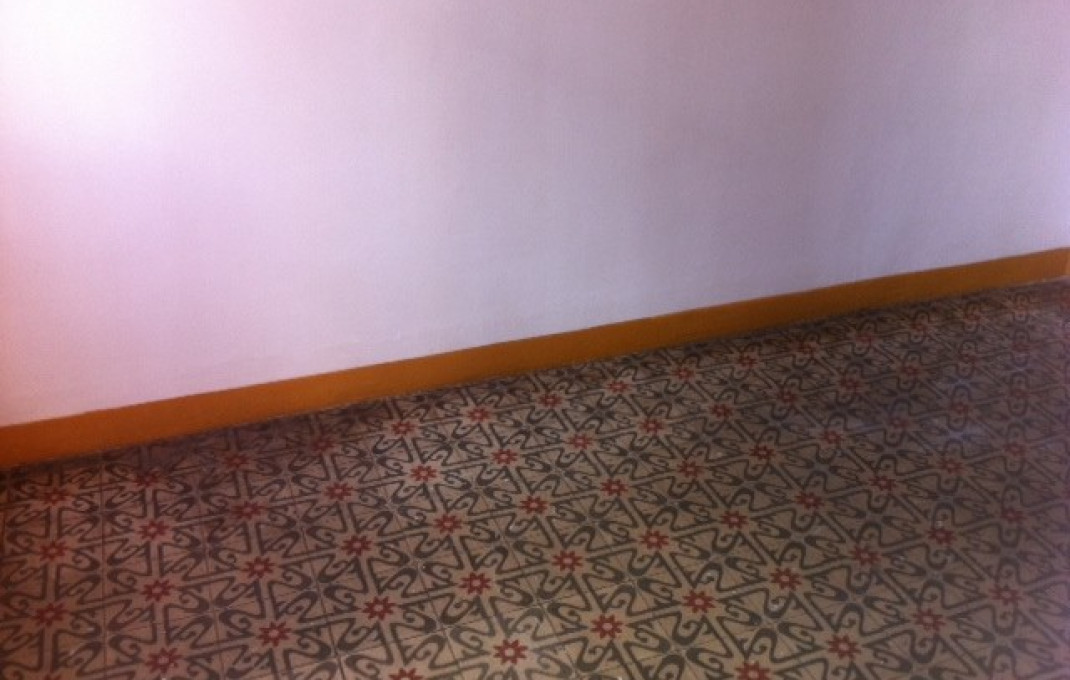 Venta en rentabilidad - Piso -
Barcelona - Gràcia