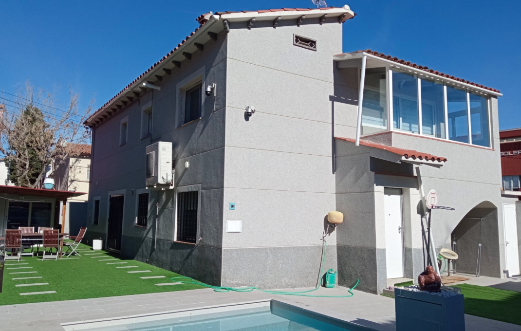 Venta - Casa -
Cerdanyola del Vallès