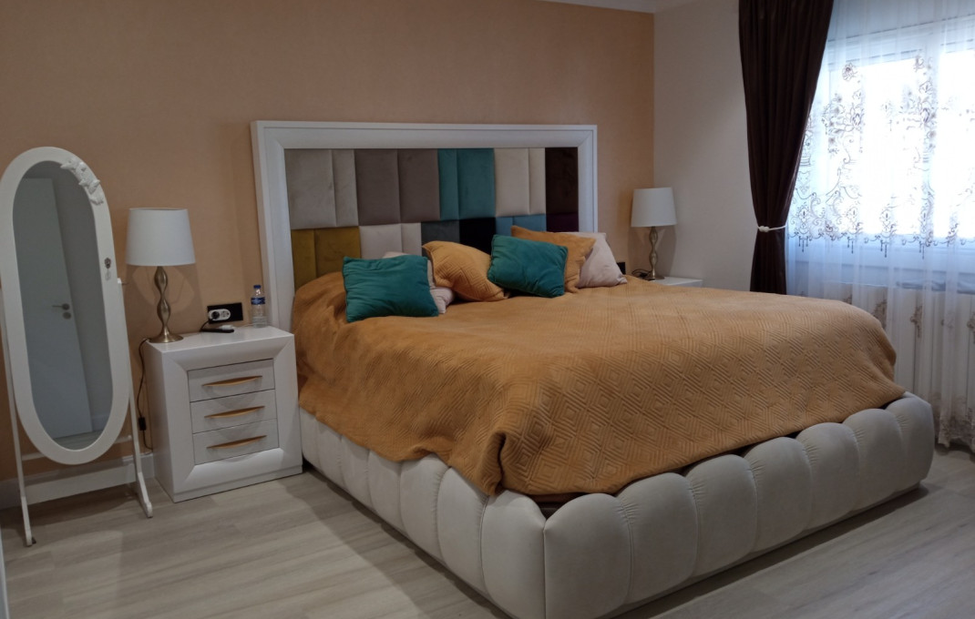 Venta - Casa -
Cerdanyola del Vallès