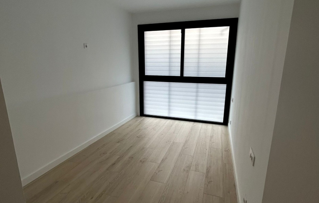 Venta - Local comercial -
Barcelona - Guinardo