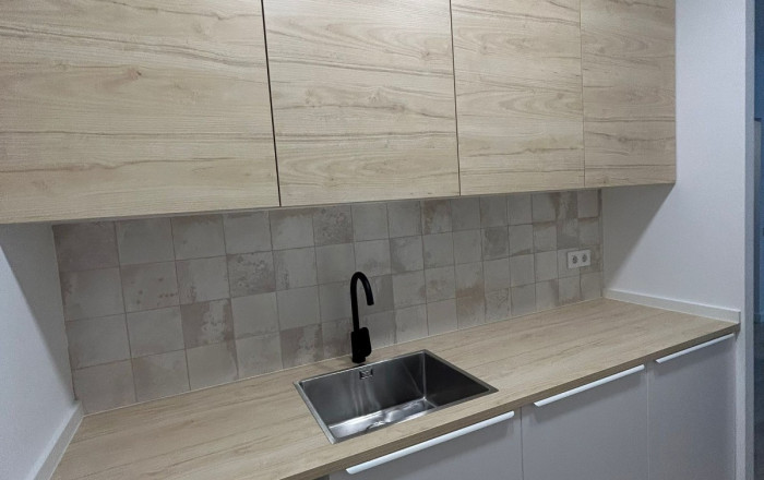 Venta - Local comercial -
Barcelona - Guinardo