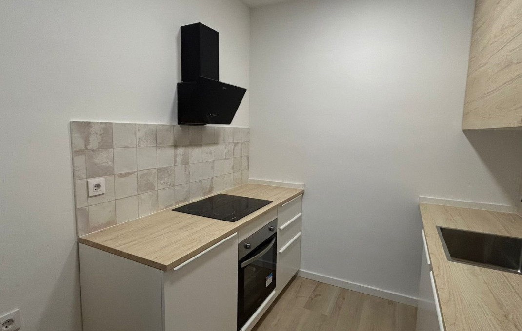 Venta - Local comercial -
Barcelona - Guinardo