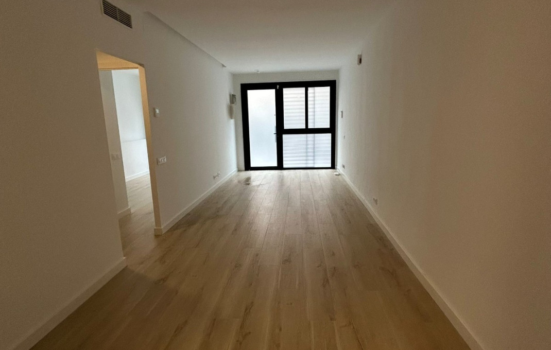 Venta - Local comercial -
Barcelona - Guinardo