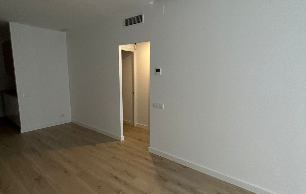 Venta - Local comercial -
Barcelona - Guinardo