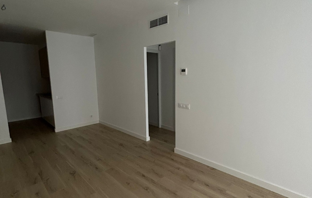 Venta - Local comercial -
Barcelona - Guinardo