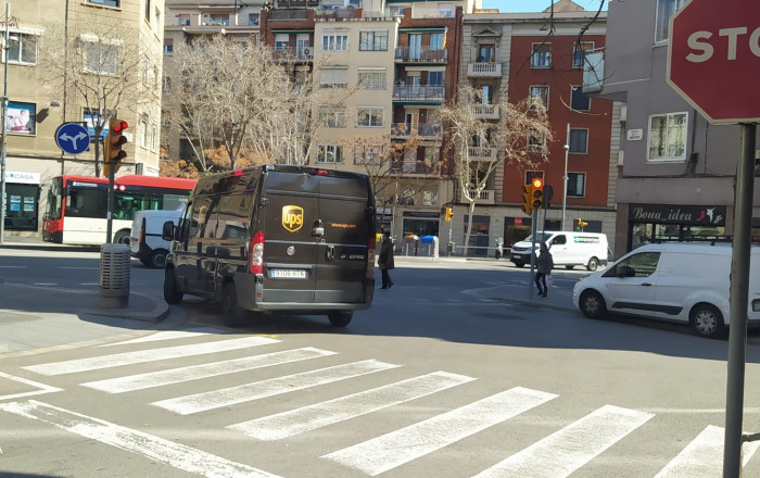 Venta - Local comercial -
Barcelona - Guinardo