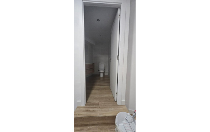 Venta - Local comercial -
L'Hospitalet de Llobregat - Pubilla Casas