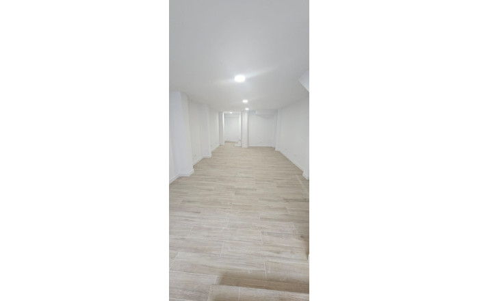 Venta - Local comercial -
L'Hospitalet de Llobregat - Pubilla Casas