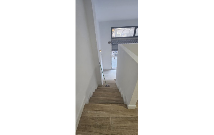 Venta - Local comercial -
L'Hospitalet de Llobregat - Pubilla Casas