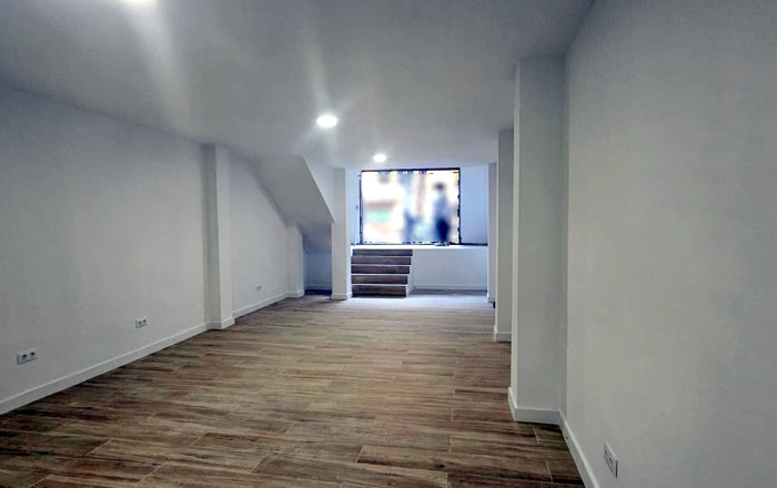 Venta - Local comercial -
L'Hospitalet de Llobregat - Pubilla Casas