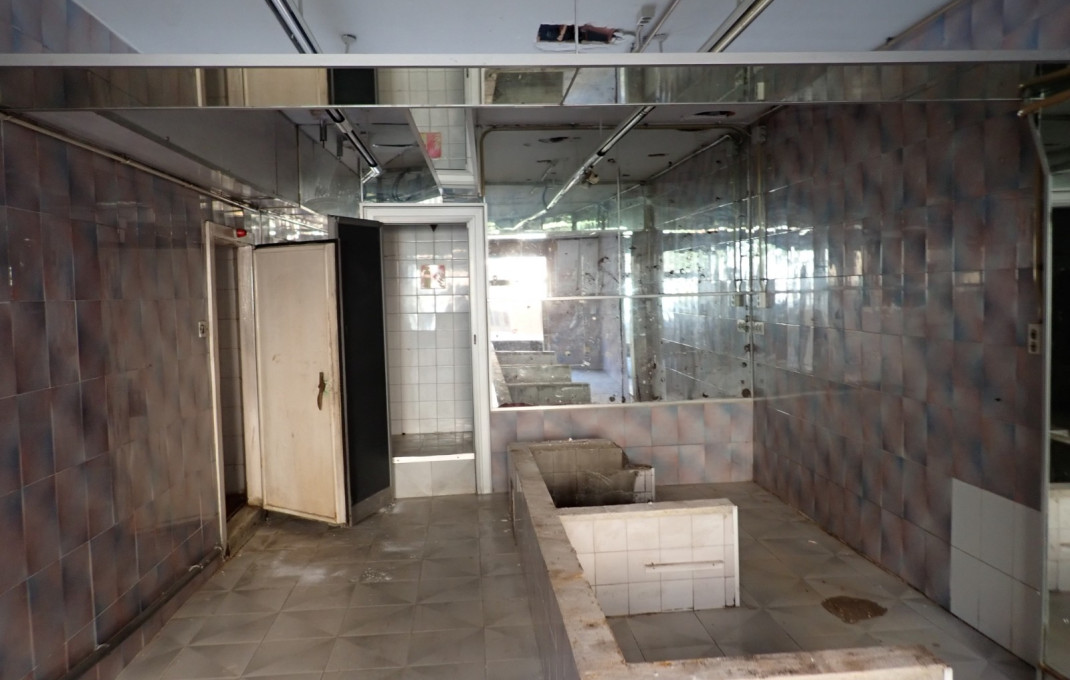 Venta - Local comercial -
Viladecans