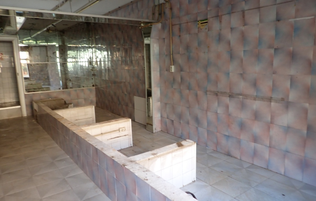 Venta - Local comercial -
Viladecans