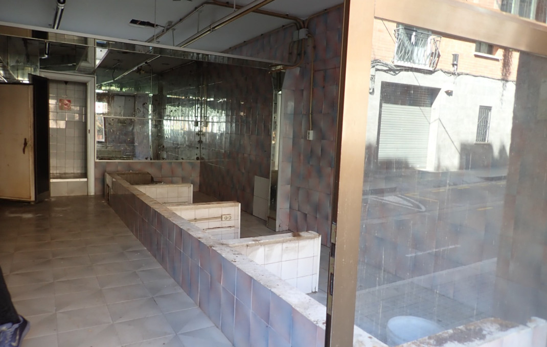 Venta - Local comercial -
Viladecans