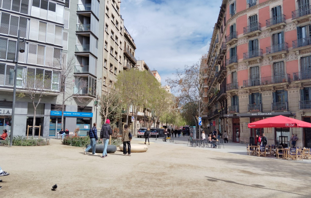 Location longue durée - Des bureaux -
Barcelona - Eixample Izquierdo