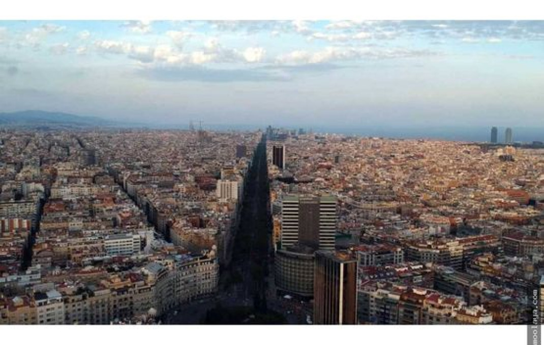 Venta en rentabilidad - Edificio -
Barcelona - Guinardo