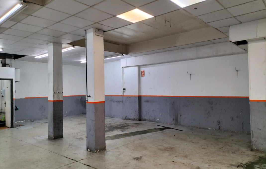 Rental - Local comercial -
Sant Boi de Llobregat