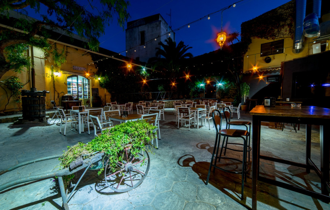 Traspaso - Restaurante -
Vilanova i la Geltrú