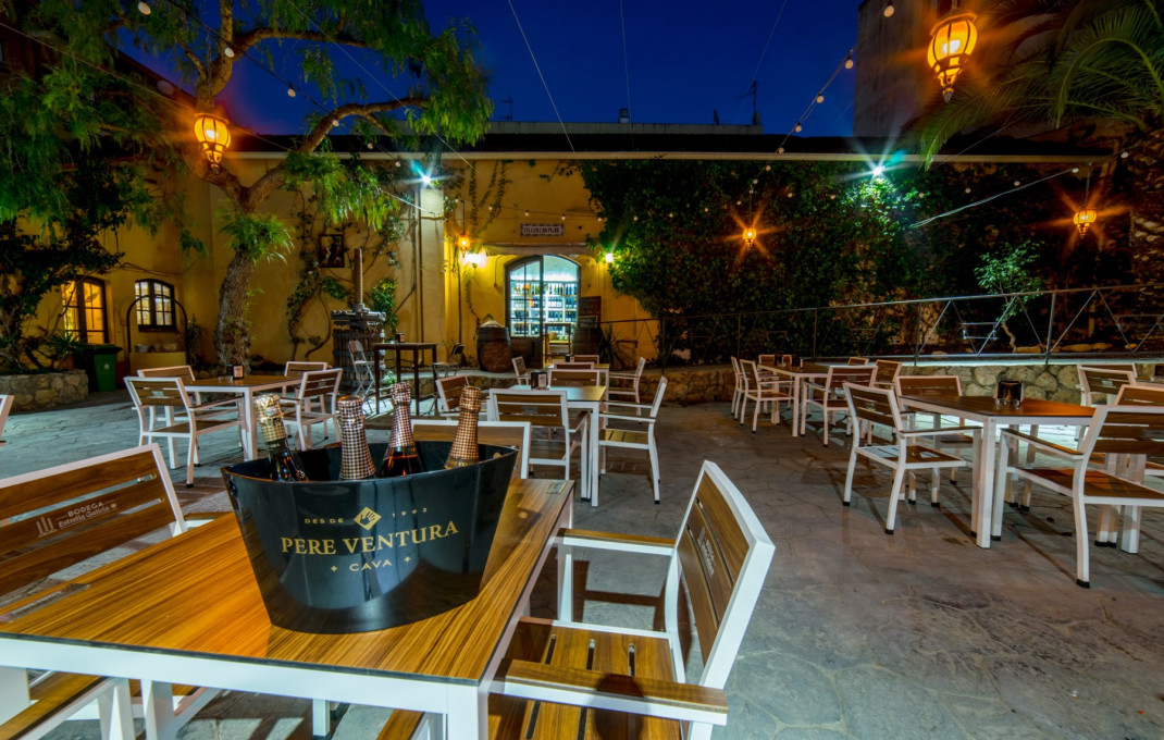 Traspaso - Restaurante -
Vilanova i la Geltrú