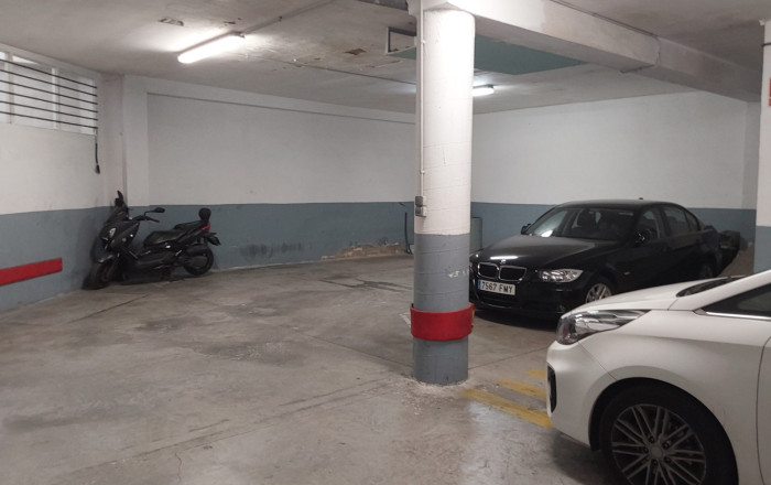 Sale - Local comercial -
Montcada i Reixac