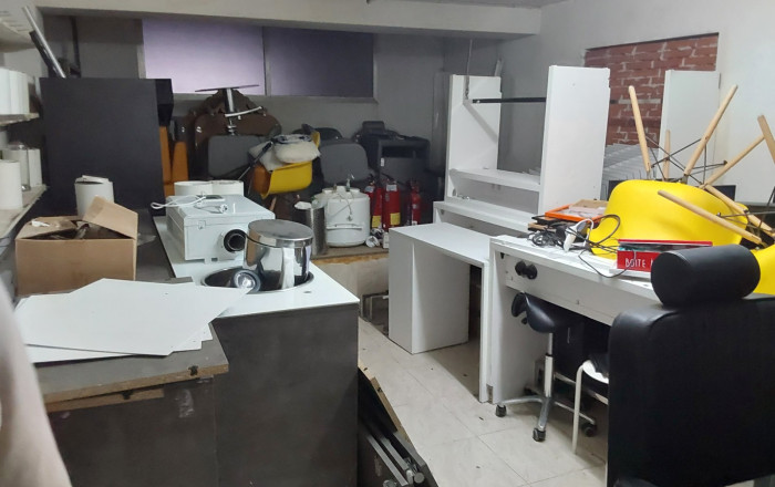 Sale - Local comercial -
Montcada i Reixac